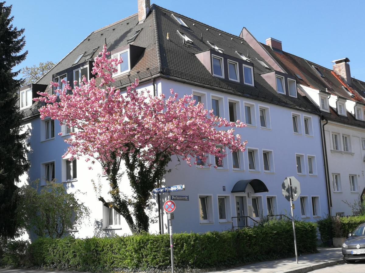 Boardinghouse Munchen-Laim Hotel Ngoại thất bức ảnh
